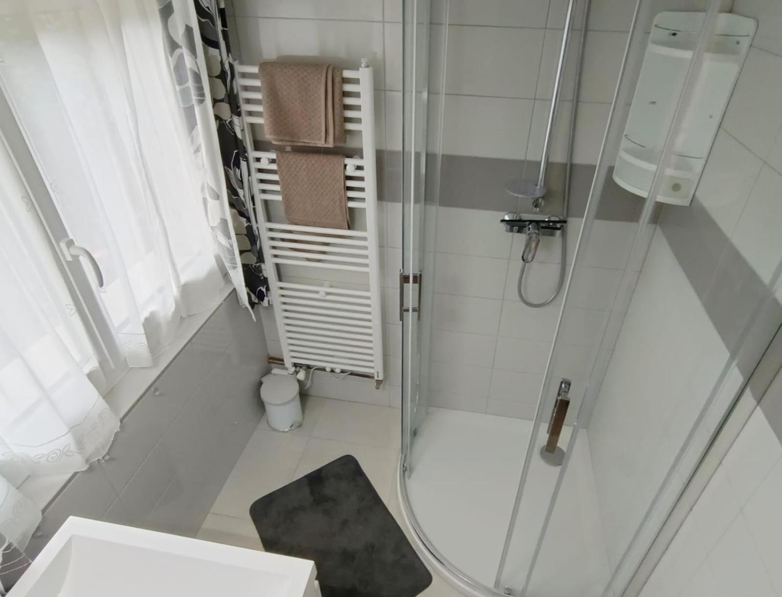 Apartament Le Ponthieu De Bayeux Zewnętrze zdjęcie